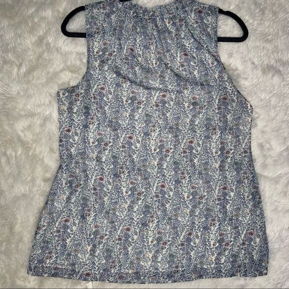 Sz Medium Rose + Olive floral tank top blouse - Picture 5 of 9